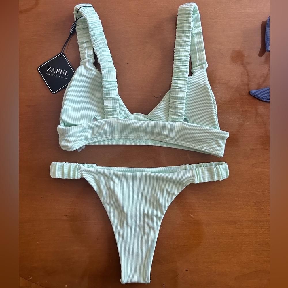 ZAFUL Green Bikini Set - Picture 2 of 4